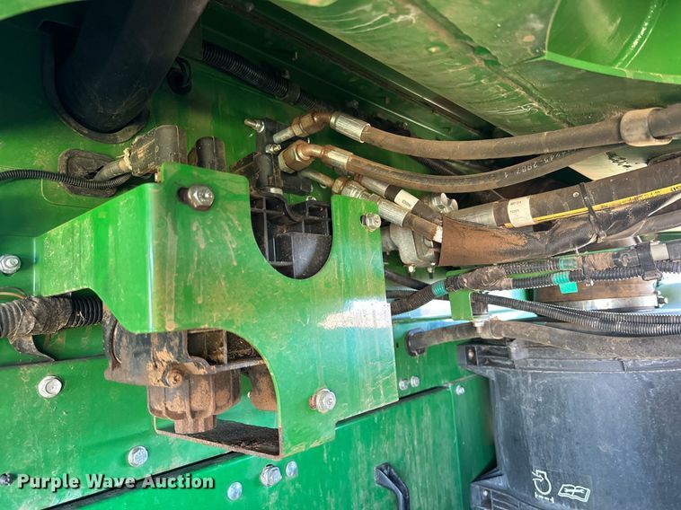 image for item DP6054 2019 John Deere CP690 RWA cotton picker