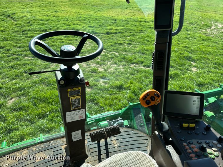 image for item DP6054 2019 John Deere CP690 RWA cotton picker