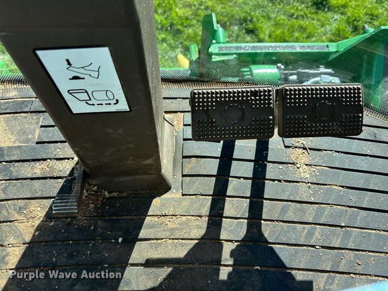 image for item DP6054 2019 John Deere CP690 RWA cotton picker