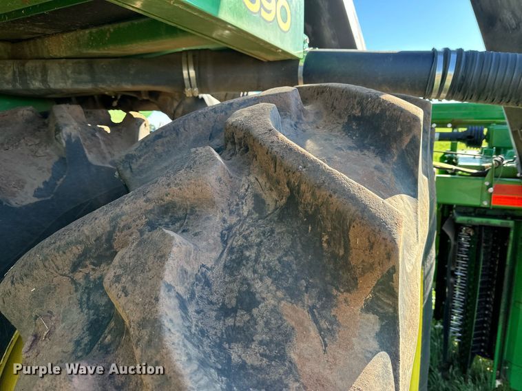 image for item DP6054 2019 John Deere CP690 RWA cotton picker