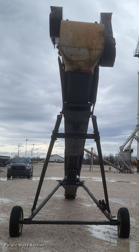 image for item DQ3846 Convey-All conveyor