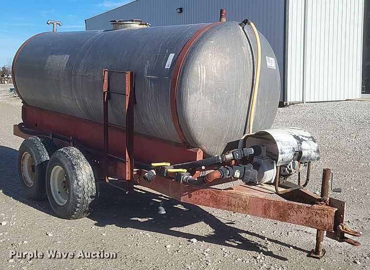 image for item DQ3849 Tank trailer