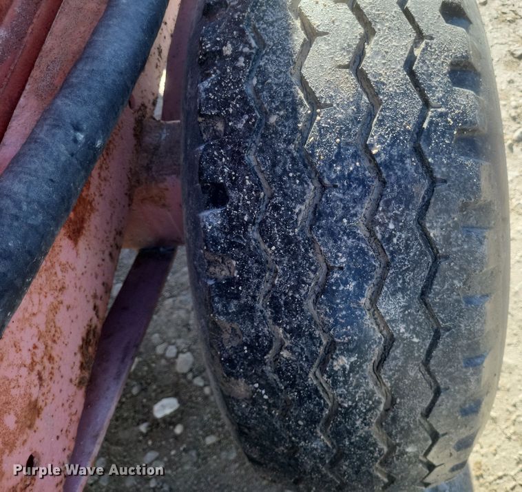 image for item DQ3849 Tank trailer