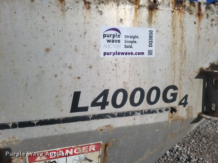 image for item DQ3850 New Leader L4000G4 spreader