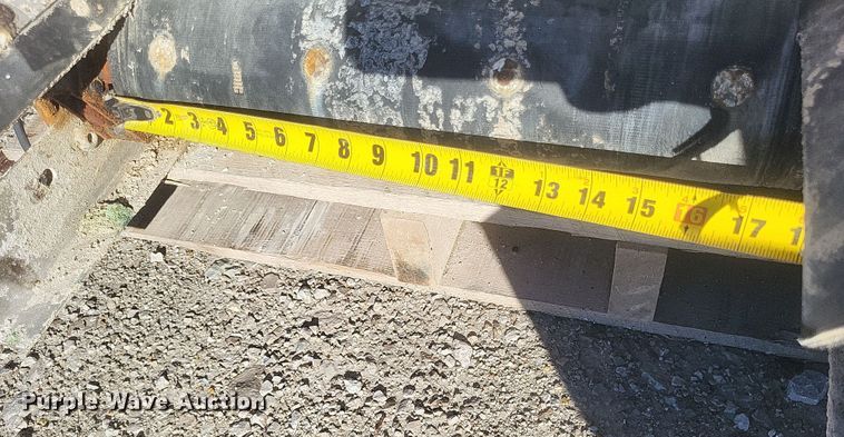 image for item DQ3850 New Leader L4000G4 spreader