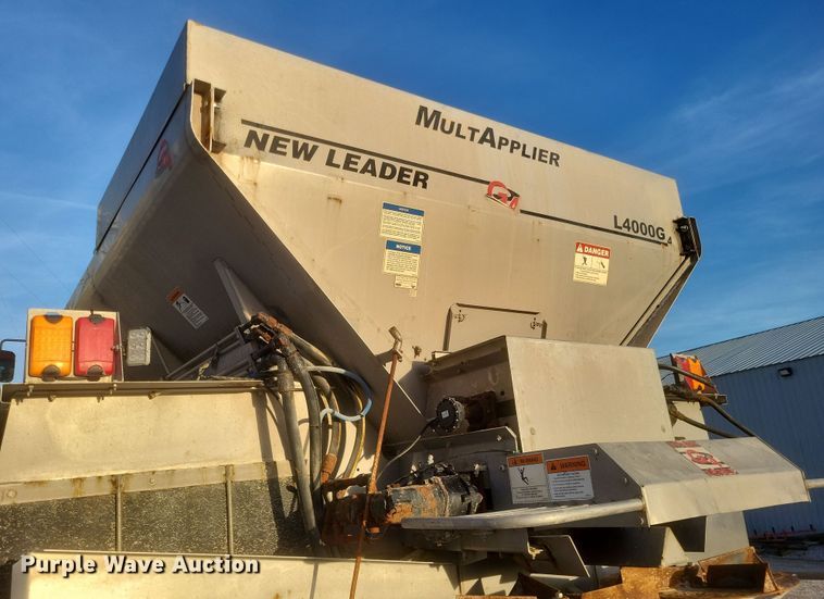 image for item DQ3863 2010 Case IH Titan 4520 spreader