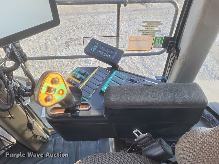 image for item DQ3863 2010 Case IH Titan 4520 spreader