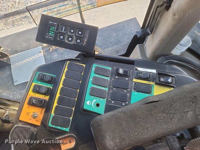 image for item DQ3863 2010 Case IH Titan 4520 spreader