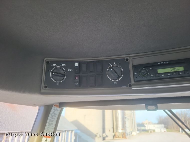 image for item DQ3863 2010 Case IH Titan 4520 spreader