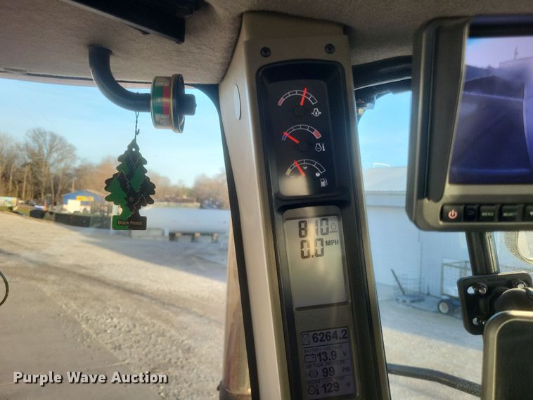 image for item DQ3863 2010 Case IH Titan 4520 spreader