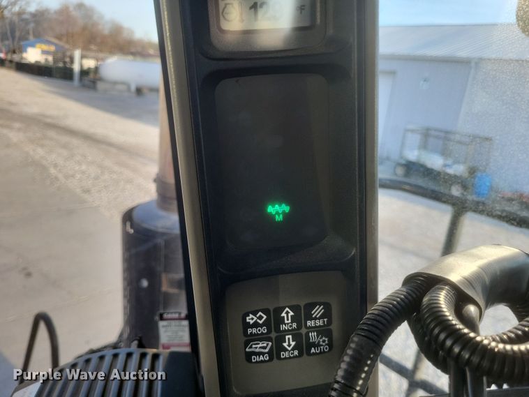 image for item DQ3863 2010 Case IH Titan 4520 spreader