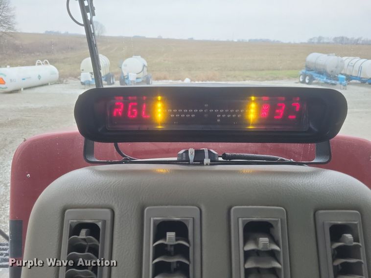 image for item DQ3867 2011 Case IH 4020 spreader