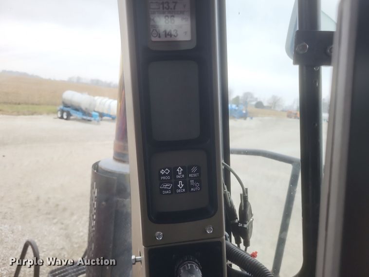 image for item DQ3867 2011 Case IH 4020 spreader