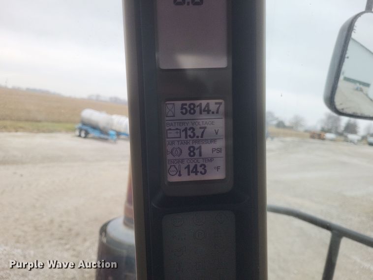 image for item DQ3867 2011 Case IH 4020 spreader