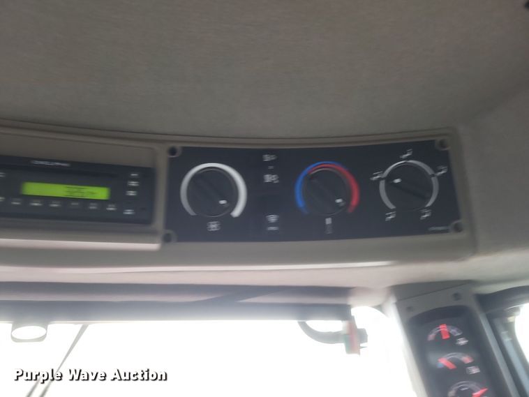 image for item DQ3867 2011 Case IH 4020 spreader