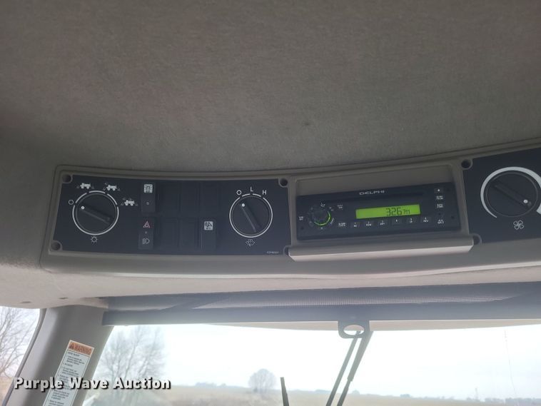 image for item DQ3867 2011 Case IH 4020 spreader