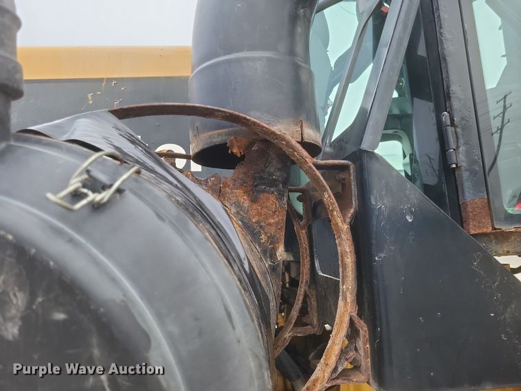 image for item DQ3869 2011 TerraGator 8303 spreader