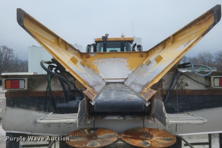 image for item DQ3869 2011 TerraGator 8303 spreader