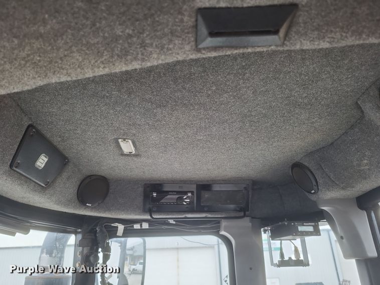 image for item DQ3869 2011 TerraGator 8303 spreader