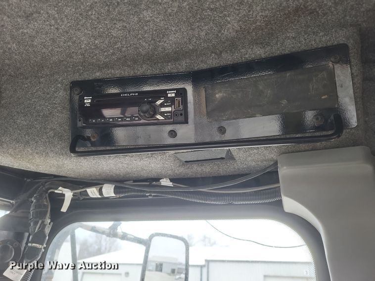 image for item DQ3869 2011 TerraGator 8303 spreader