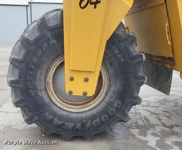 image for item DQ3869 2011 TerraGator 8303 spreader