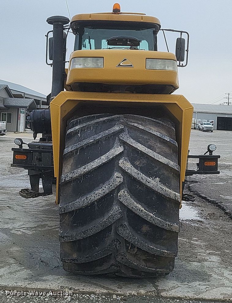 image for item DS5175 2014 TerraGator 8300 spreader