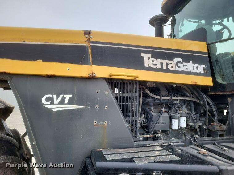 image for item DS5175 2014 TerraGator 8300 spreader