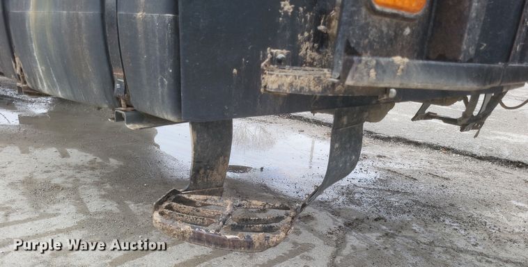 image for item DS5175 2014 TerraGator 8300 spreader