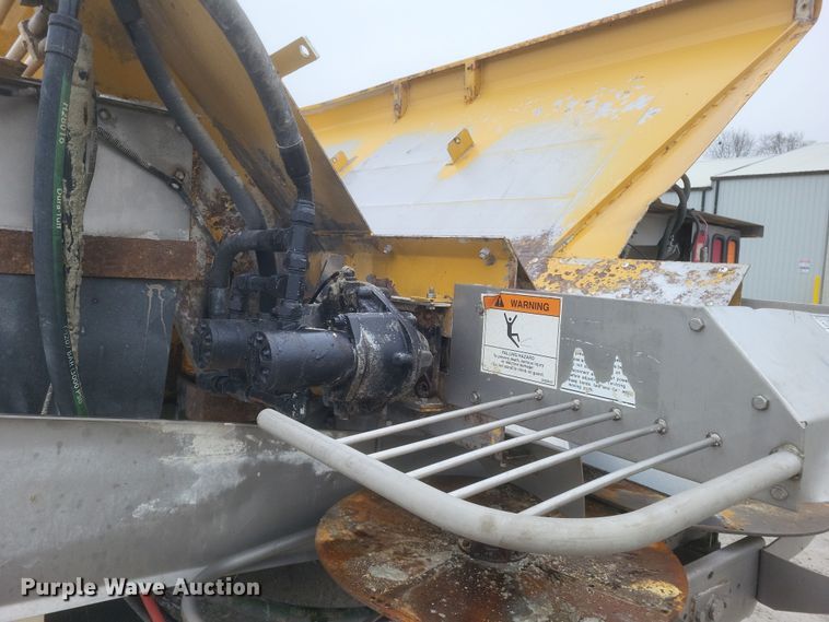 image for item DS5175 2014 TerraGator 8300 spreader