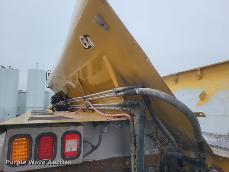 image for item DS5175 2014 TerraGator 8300 spreader