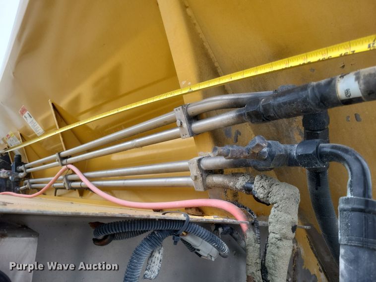 image for item DS5175 2014 TerraGator 8300 spreader