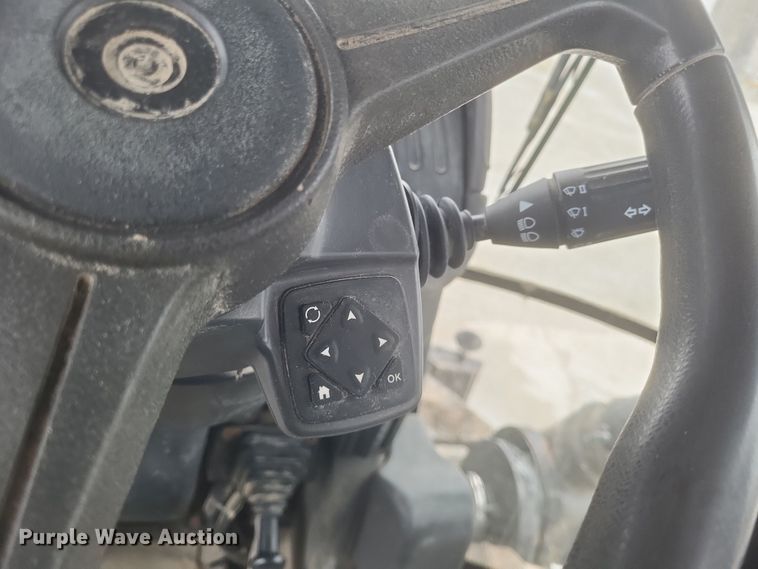 image for item DS5175 2014 TerraGator 8300 spreader