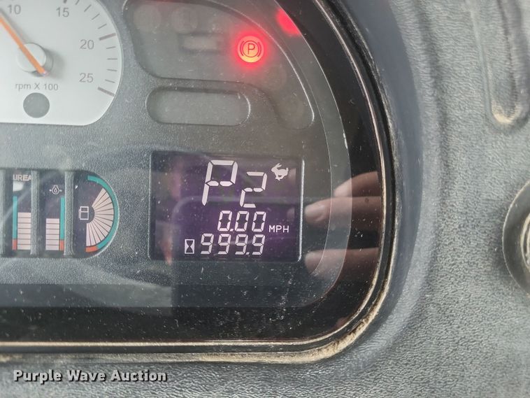 image for item DS5175 2014 TerraGator 8300 spreader