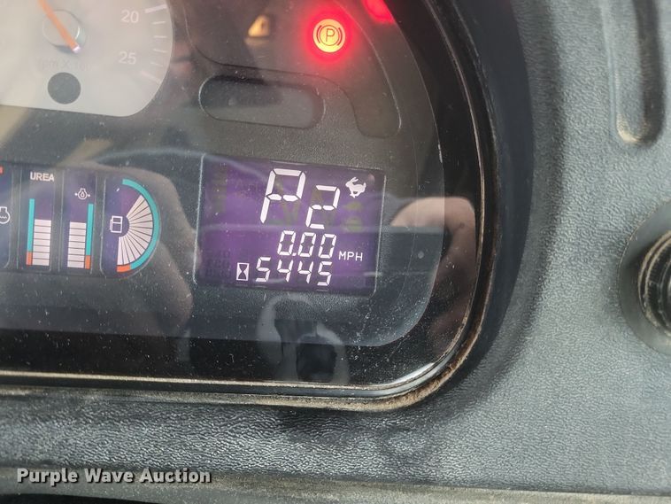 image for item DS5175 2014 TerraGator 8300 spreader