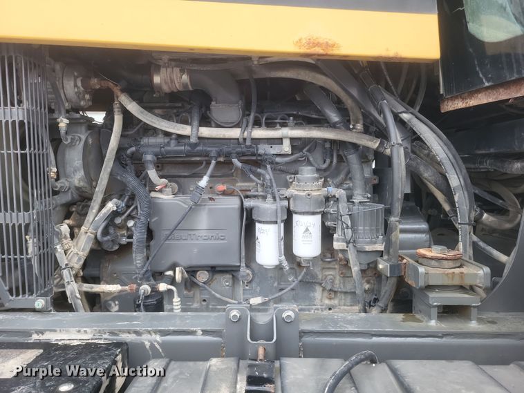 image for item DS5175 2014 TerraGator 8300 spreader