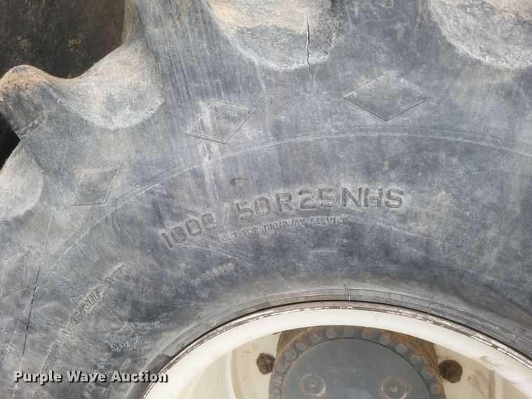 image for item DS5175 2014 TerraGator 8300 spreader