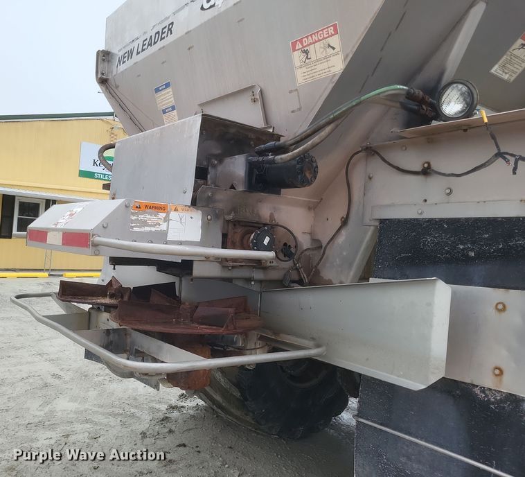 image for item DS5177 2012 Case IH Titan 3030  spreader