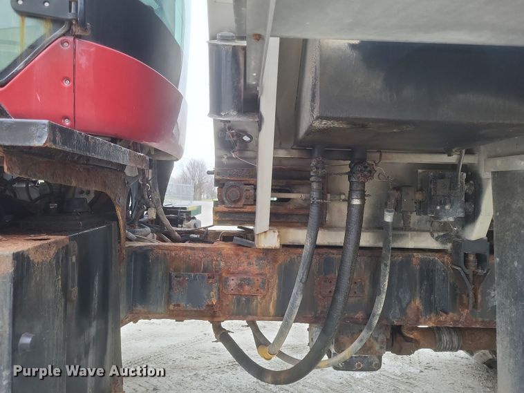 image for item DS5177 2012 Case IH Titan 3030  spreader