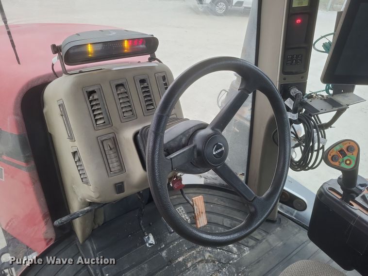 image for item DS5177 2012 Case IH Titan 3030  spreader