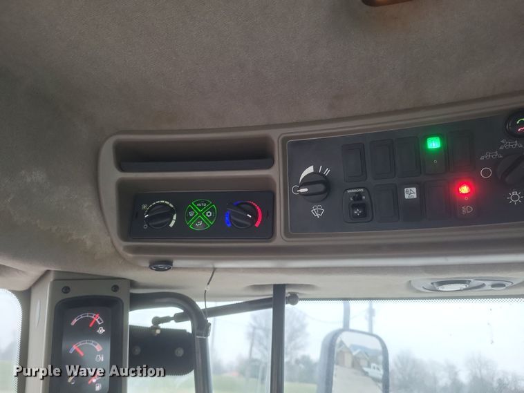 image for item DS5177 2012 Case IH Titan 3030  spreader