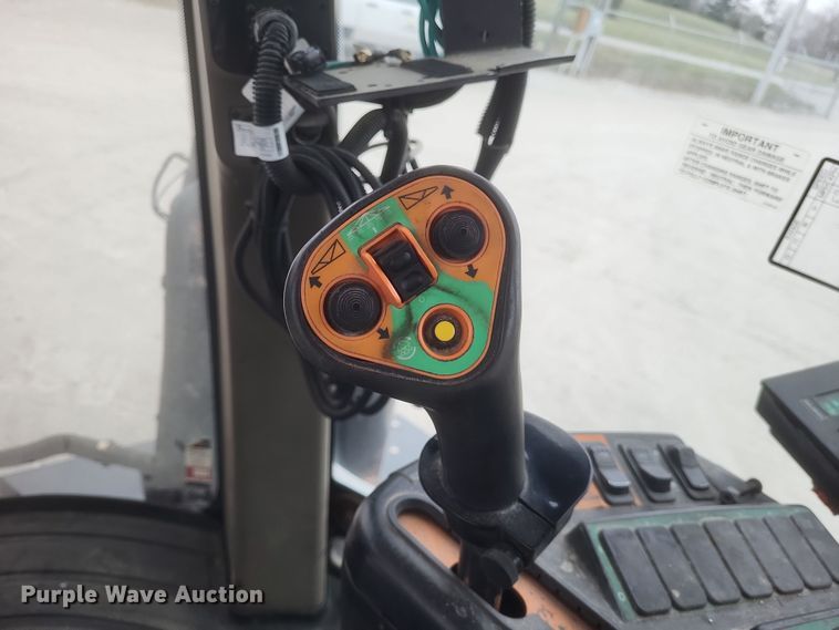 image for item DS5177 2012 Case IH Titan 3030  spreader