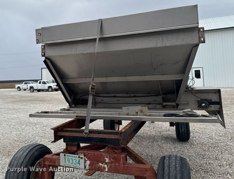 image for item DW2447 New Leader Multapplier-7 spreader