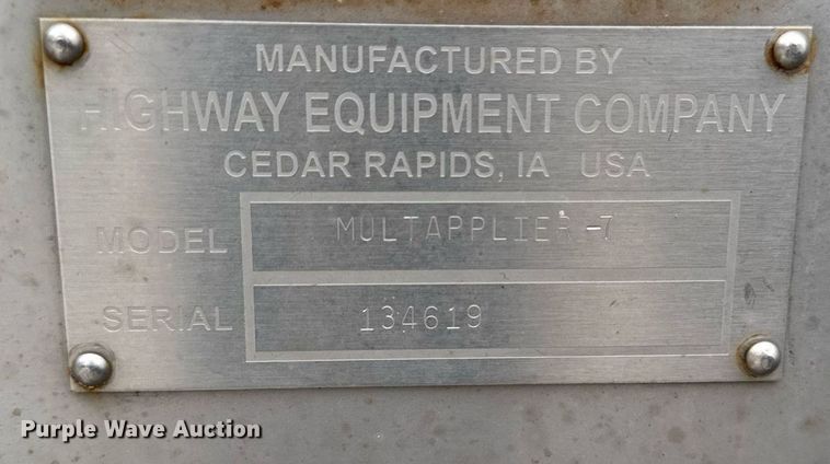 image for item DW2447 New Leader Multapplier-7 spreader