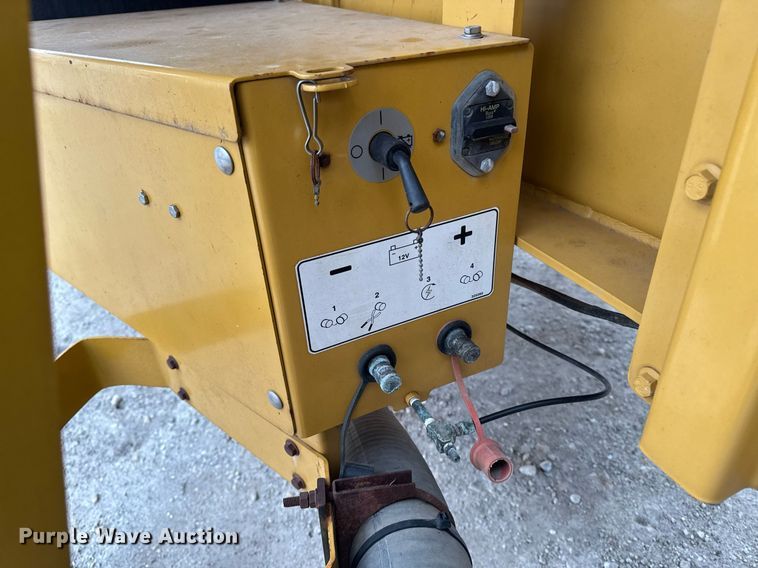 image for item DW2448 2011 TerraGator 8303 sprayer