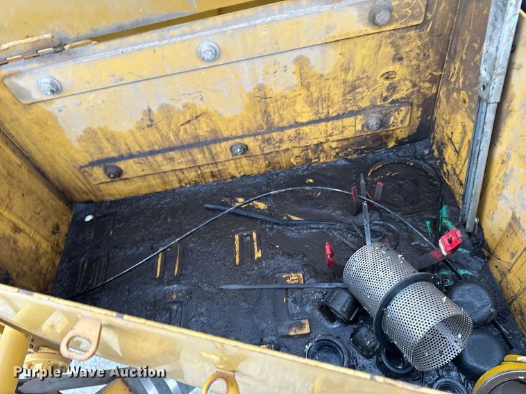 image for item DW2448 2011 TerraGator 8303 sprayer