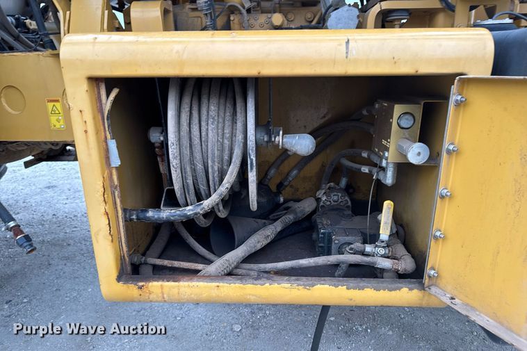 image for item DW2448 2011 TerraGator 8303 sprayer