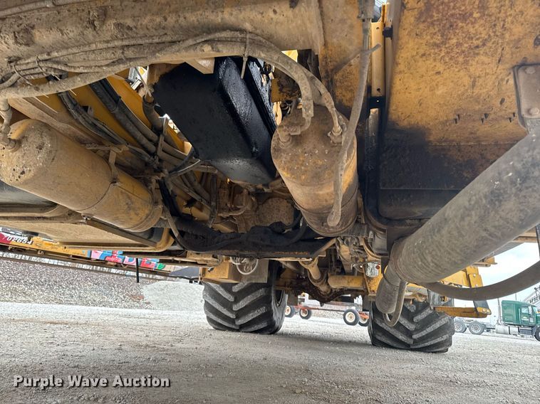 image for item DW2448 2011 TerraGator 8303 sprayer