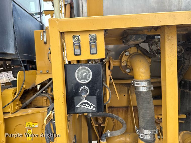 image for item DW2448 2011 TerraGator 8303 sprayer