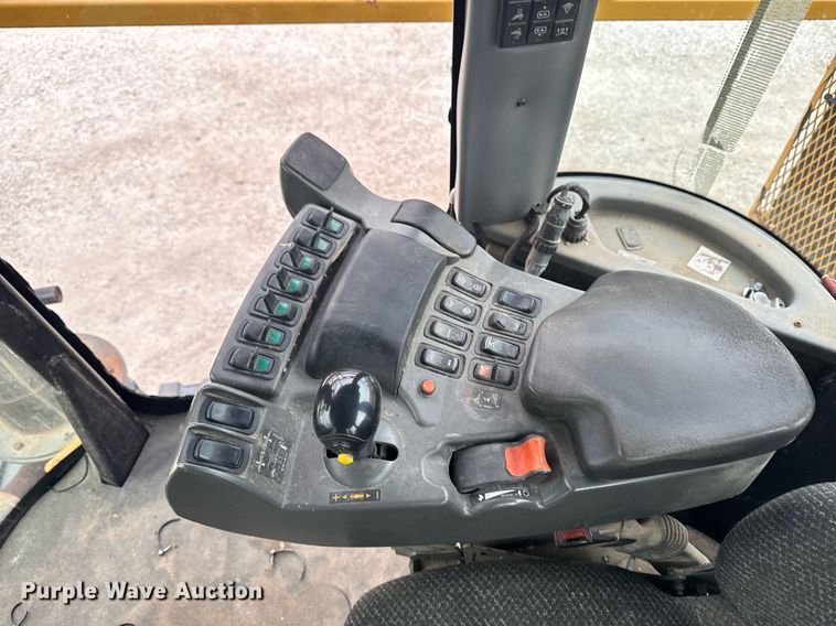 image for item DW2448 2011 TerraGator 8303 sprayer