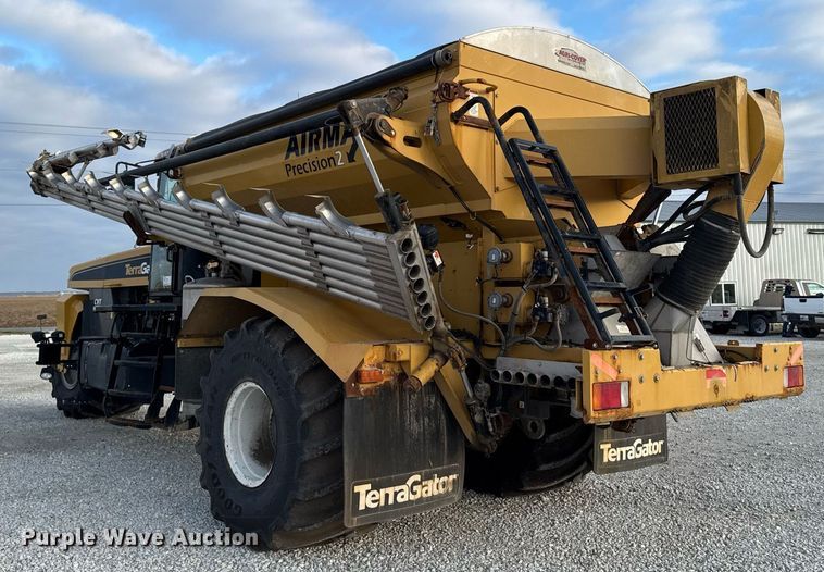 image for item DW2449 2015 TerraGator 8300B applicator